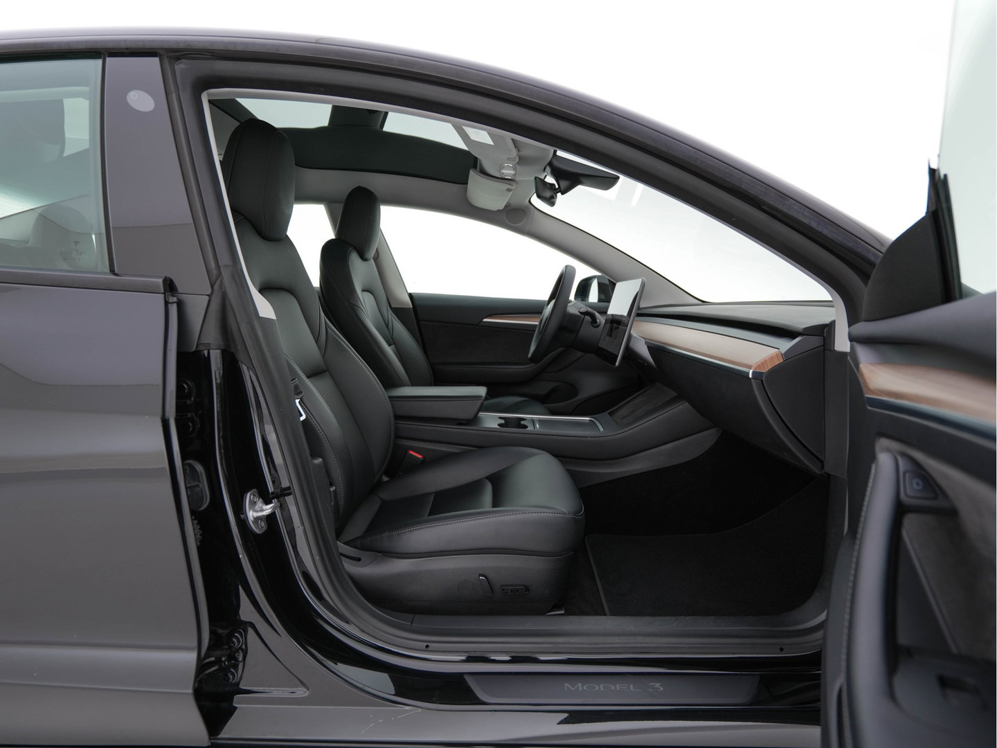 Tesla Model 3 Standard RWD Plus 60 kWh [3-Fase-11kW] {SoH-90%} (INCL-BTW) Aut. *PANO | AUTOPILOT | LEATHER | KEYLESS | FULL-LED | MEMORY-PACK | TOPVIEW | DAB | CARPLAY | DIGI-COCKPIT | LANE-ASSIST | HEATED- COMFORTSEATS | 19"ALU*