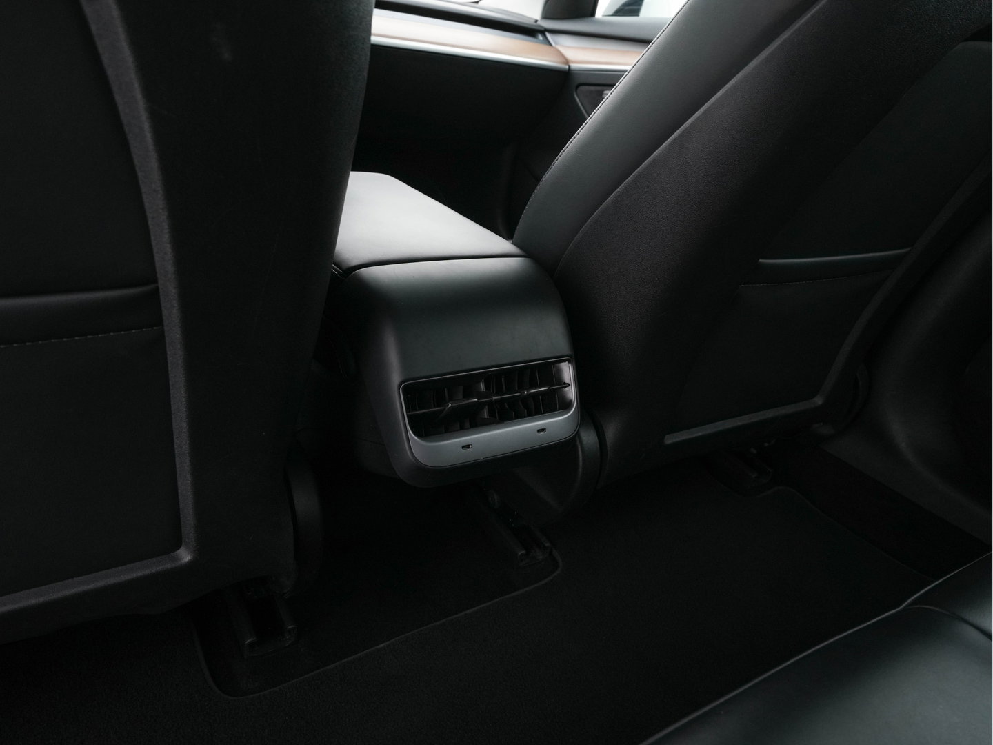 Tesla Model 3 Standard RWD Plus 60 kWh [3-Fase-11kW] {SoH-90%} (INCL-BTW) Aut. *PANO | AUTOPILOT | LEATHER | KEYLESS | FULL-LED | MEMORY-PACK | TOPVIEW | DAB | CARPLAY | DIGI-COCKPIT | LANE-ASSIST | HEATED- COMFORTSEATS | 19"ALU*
