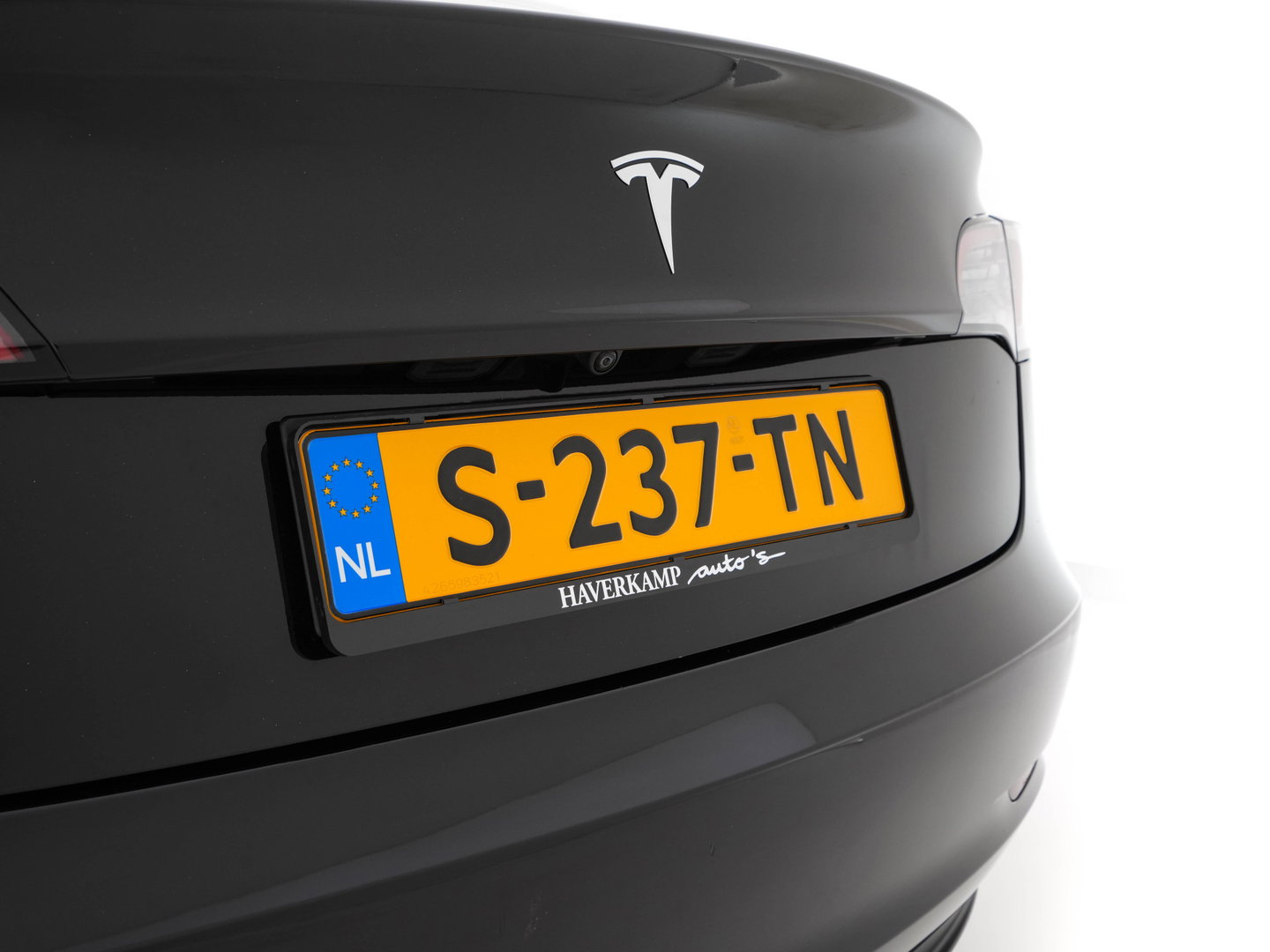Tesla Model 3 Standard RWD Plus 60 kWh [3-Fase-11kW] {SoH-90%} (INCL-BTW) Aut. *PANO | AUTOPILOT | LEATHER | KEYLESS | FULL-LED | MEMORY-PACK | TOPVIEW | DAB | CARPLAY | DIGI-COCKPIT | LANE-ASSIST | HEATED- COMFORTSEATS | 19"ALU*