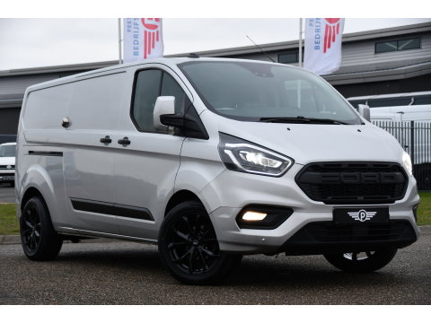 Ford Transit Custom 300 2.0 TDCI L2H1 Raptor Edition Camera, Cruise, Caprlay, Automaat, PDC, Multimedia, Stoelverwarming, Standkachel, Uniek!