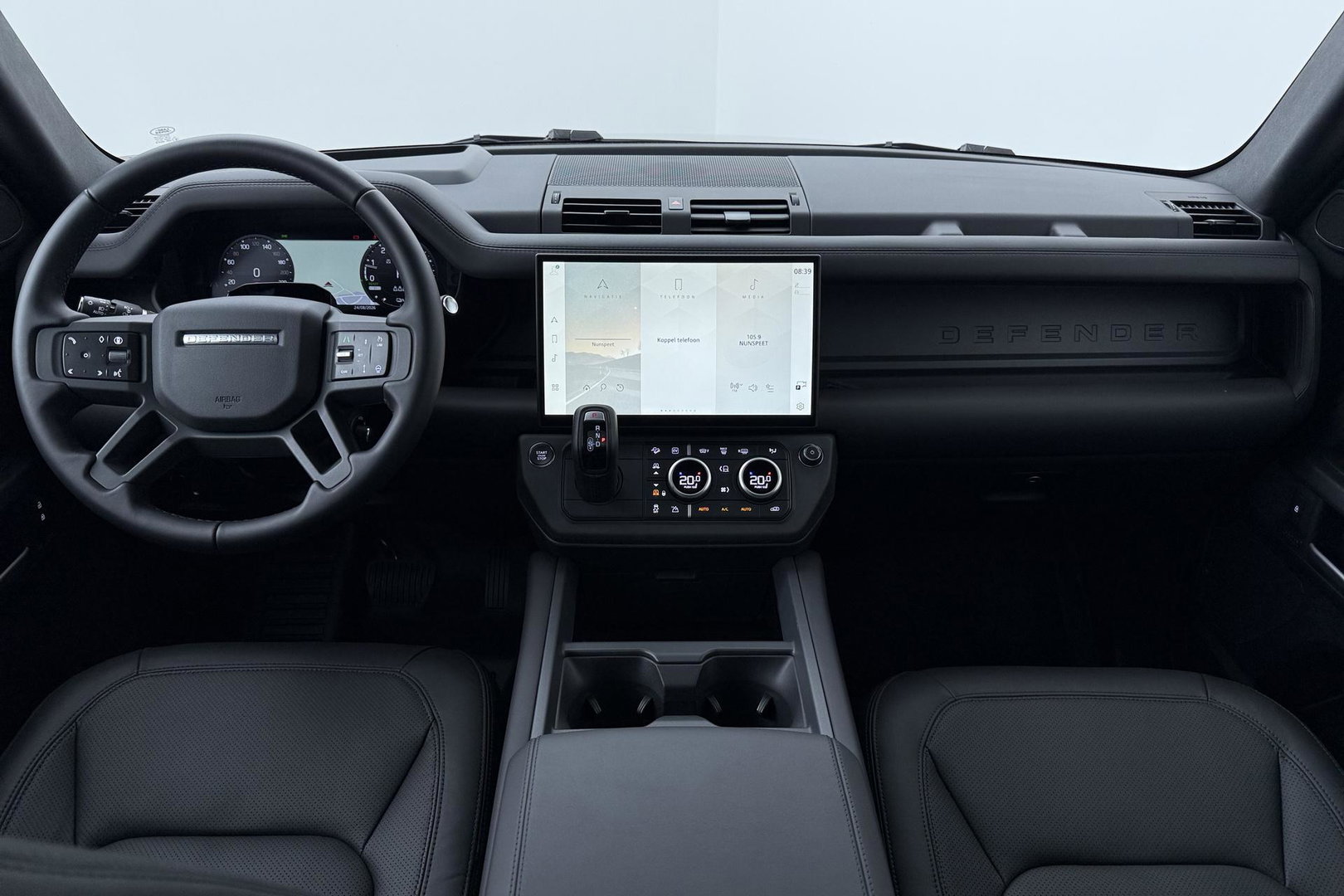 Land Rover Defender 110 P300e X-Dynamic HSE | Luchtvering | Trekhaak | Stoelventilatie | Panoramadak | 360° Camera | Koelkast | 22 Inch