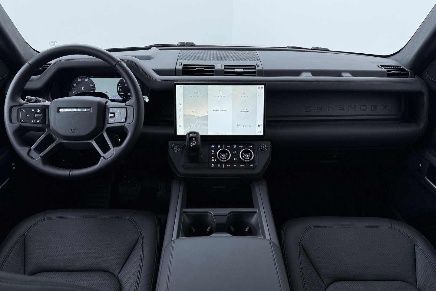 Land Rover Defender 110 P300e X-Dynamic HSE | Luchtvering | Trekhaak | Stoelventilatie | Panoramadak | 360° Camera | Koelkast | 22 Inch