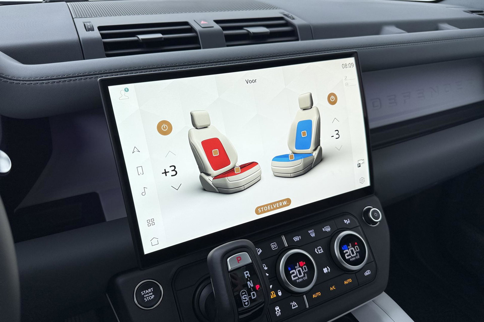 Land Rover Defender 110 P300e X-Dynamic HSE | Luchtvering | Stoelventilatie | Trekhaak | 360° Camera | Meridian | Stoel+Stuurverwarming | ACC