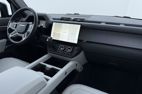 Land Rover Defender 110 P300e X-Dynamic HSE | Luchtvering | Stoelventilatie | Trekhaak | 360° Camera | Meridian | Stoel+Stuurverwarming | ACC