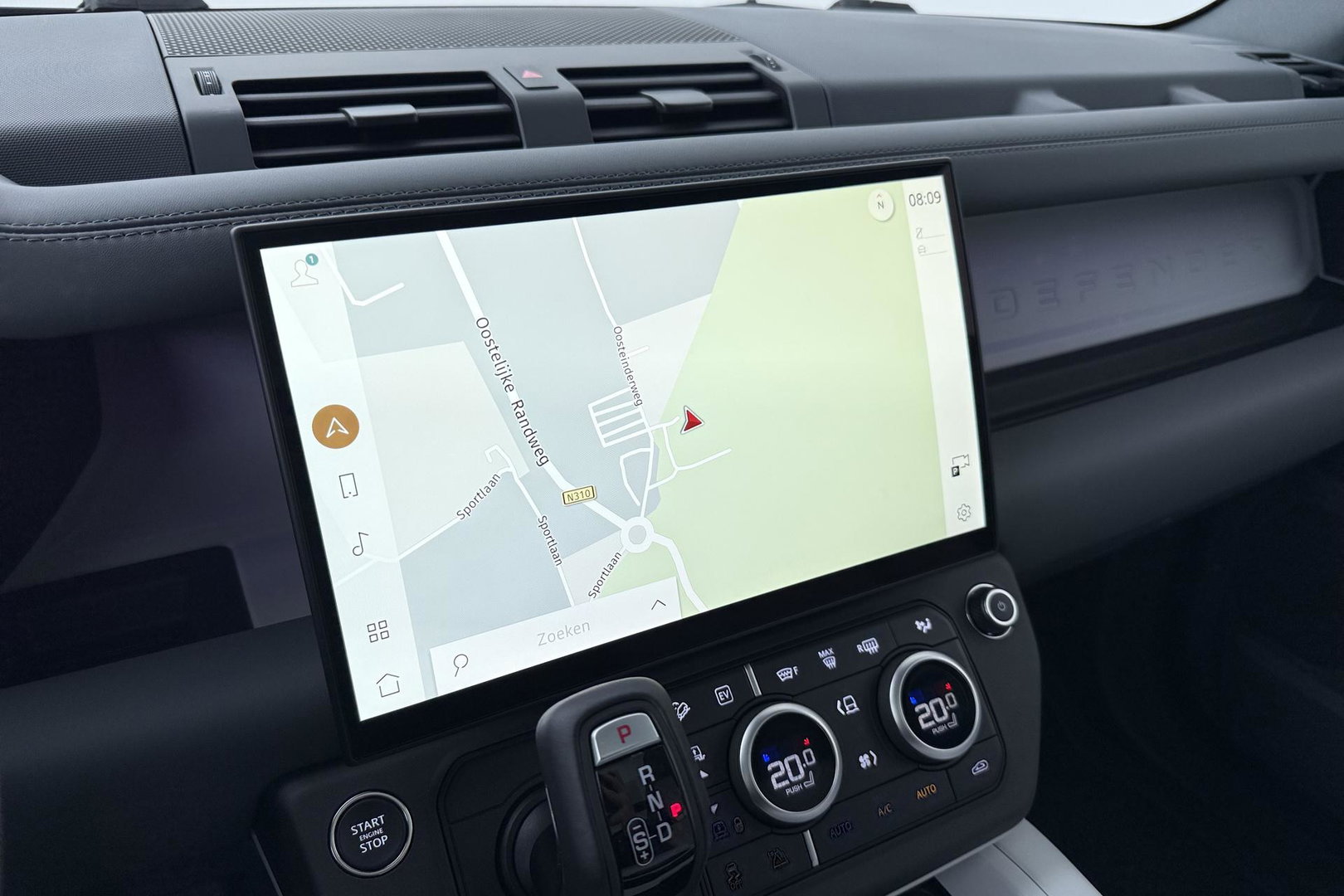 Land Rover Defender 110 P300e X-Dynamic HSE | Luchtvering | Stoelventilatie | Trekhaak | 360° Camera | Meridian | Stoel+Stuurverwarming | ACC