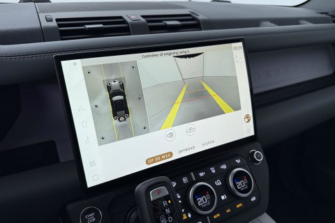 Land Rover Defender 110 P300e X-Dynamic HSE | Luchtvering | Stoelventilatie | Trekhaak | 360° Camera | Meridian | Stoel+Stuurverwarming | ACC