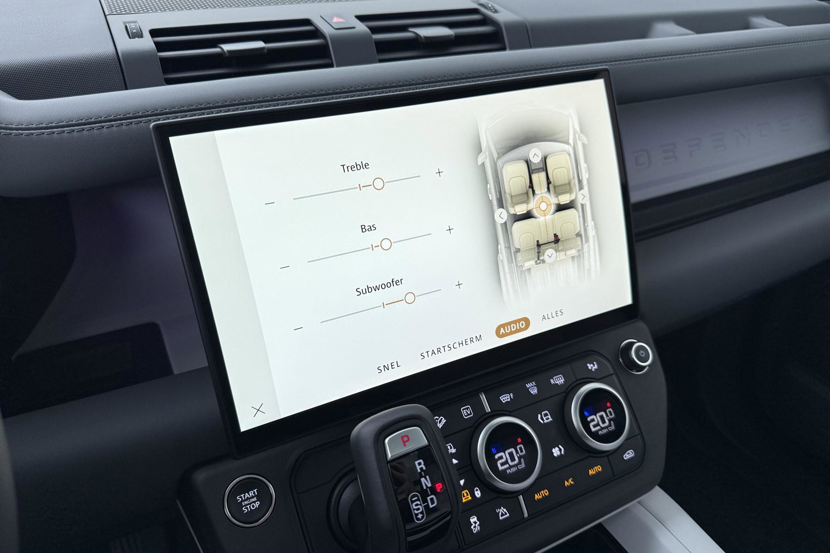 Land Rover Defender 110 P300e X-Dynamic HSE | Luchtvering | Stoelventilatie | Trekhaak | 360° Camera | Meridian | Stoel+Stuurverwarming | ACC