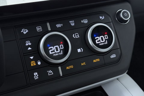 Land Rover Defender 110 P300e X-Dynamic HSE | Luchtvering | Stoelventilatie | Trekhaak | 360° Camera | Meridian | Stoel+Stuurverwarming | ACC