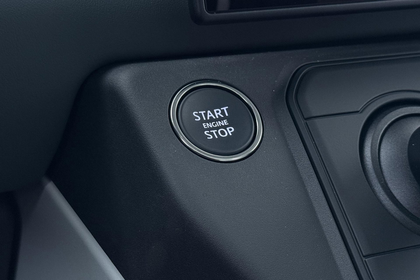 Land Rover Defender 110 P300e X-Dynamic HSE | Luchtvering | Stoelventilatie | Trekhaak | 360° Camera | Meridian | Stoel+Stuurverwarming | ACC