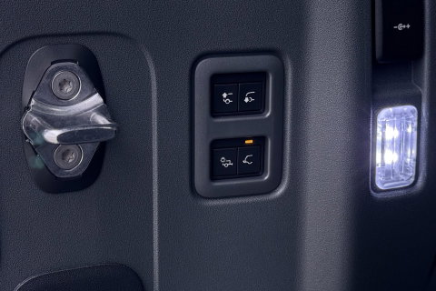 Land Rover Defender 110 P300e X-Dynamic HSE | Luchtvering | Stoelventilatie | Trekhaak | 360° Camera | Meridian | Stoel+Stuurverwarming | ACC