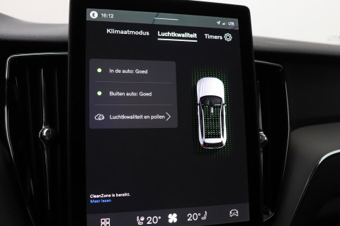 Volvo XC60 T6 Plus Black Edition | Harman/Kardon | Pilot Assist | Panoramadak | 360° Camera | Head-Up | Stoel+Stuurverwarming | 21 Inch