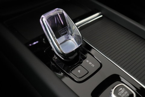 Volvo XC60 T6 Plus Black Edition | Harman/Kardon | Pilot Assist | Panoramadak | 360° Camera | Head-Up | Stoel+Stuurverwarming | 21 Inch