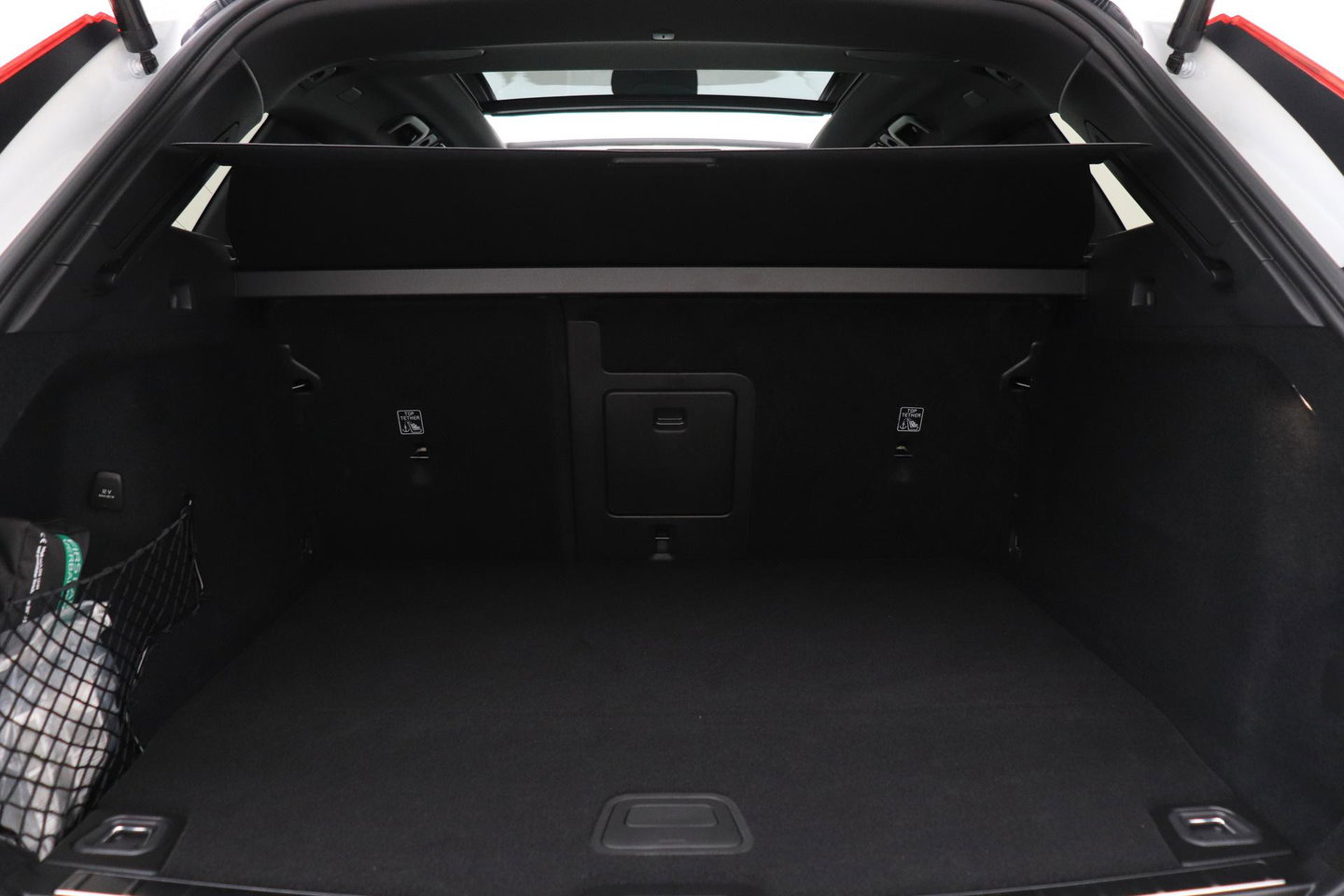Volvo XC60 T6 Plus Black Edition | Harman/Kardon | Pilot Assist | Panoramadak | 360° Camera | Head-Up | Stoel+Stuurverwarming | 21 Inch