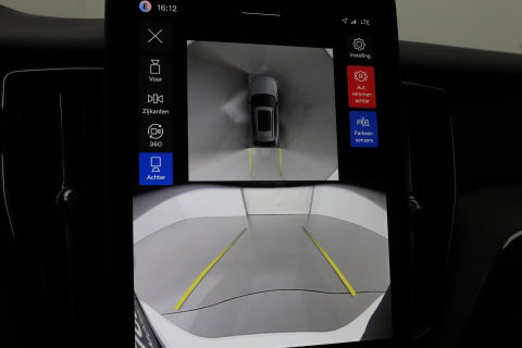 Volvo XC60 T6 Plus Black Edition | Harman/Kardon | Pilot Assist | Panoramadak | 360° Camera | Head-Up | Stoel+Stuurverwarming | 21 Inch