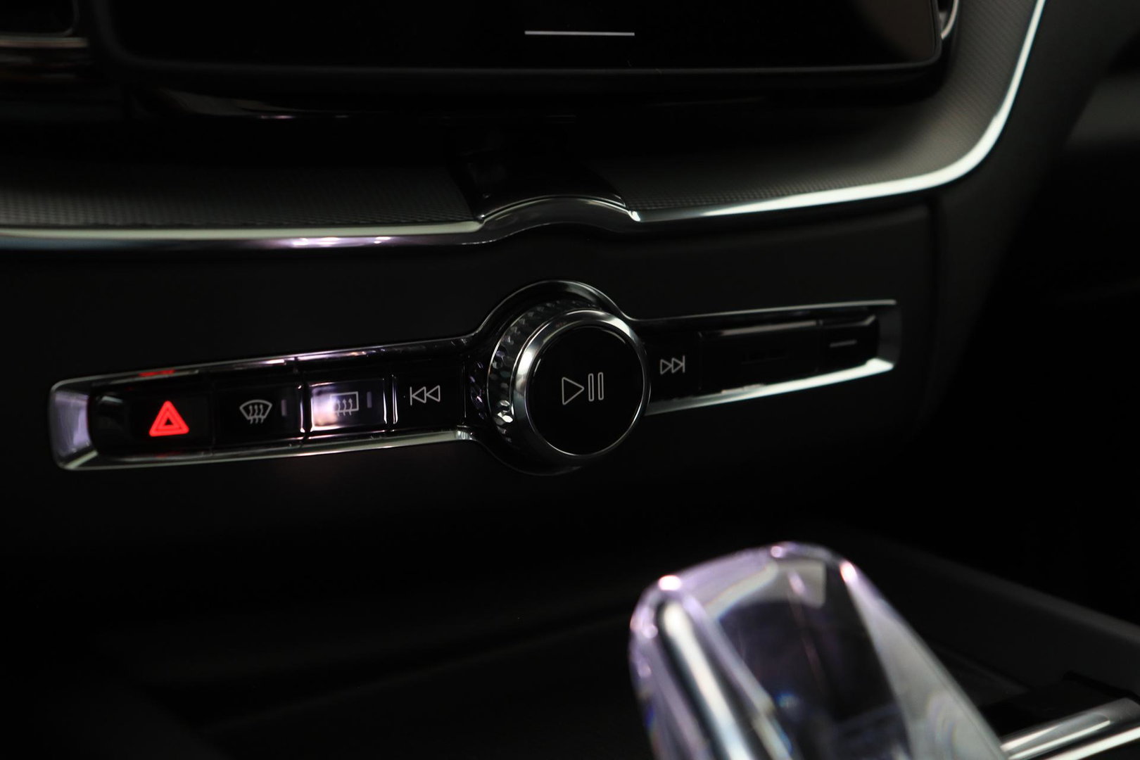 Volvo XC60 T6 Plus Black Edition | Harman/Kardon | Pilot Assist | Panoramadak | 360° Camera | Head-Up | Stoel+Stuurverwarming | 21 Inch