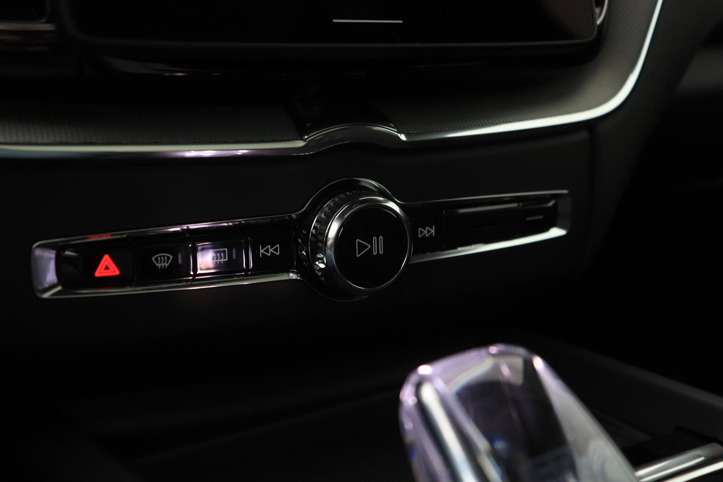 Volvo XC60 T6 Plus Black Edition | Harman/Kardon | Pilot Assist | Panoramadak | 360° Camera | Head-Up | Stoel+Stuurverwarming | 21 Inch