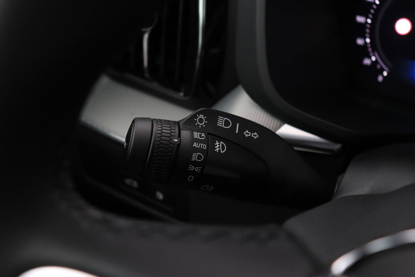 Volvo XC60 T6 Plus Black Edition | Harman/Kardon | Pilot Assist | Panoramadak | 360° Camera | Head-Up | Stoel+Stuurverwarming | 21 Inch
