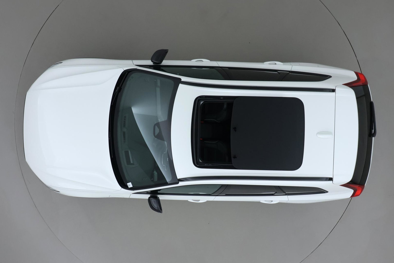 Volvo XC60 T6 Plus Black Edition | Harman/Kardon | Pilot Assist | Panoramadak | 360° Camera | Head-Up | Stoel+Stuurverwarming | 21 Inch