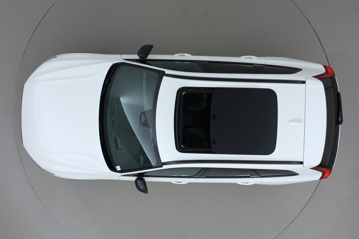 Volvo XC60 T6 Plus Black Edition | Harman/Kardon | Pilot Assist | Panoramadak | 360° Camera | Head-Up | Stoel+Stuurverwarming | 21 Inch