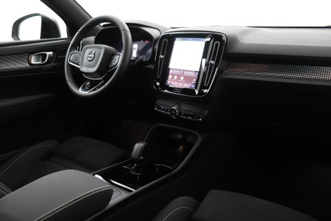 Volvo EX40 Single Motor Extended Range Plus Black Edition | 82 kWh | Harman/Kardon | 360° Camera | Warmtepomp | Memory | Stoel+Stuurverwarming | 20 Inch