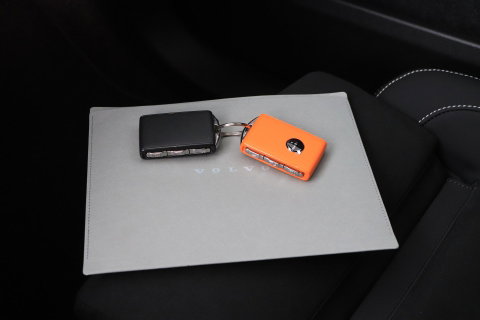 Volvo EX40 Single Motor Extended Range Plus Black Edition | 82 kWh | Harman/Kardon | 360° Camera | Warmtepomp | Memory | Stoel+Stuurverwarming | 20 Inch