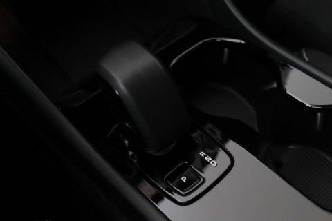 Volvo EX40 Single Motor Extended Range Plus Black Edition | 82 kWh | Harman/Kardon | 360° Camera | Warmtepomp | Memory | Stoel+Stuurverwarming | 20 Inch