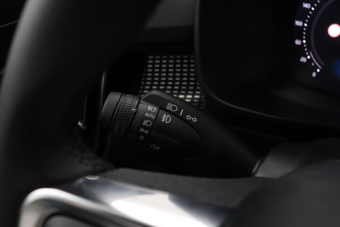 Volvo EX40 Single Motor Extended Range Plus Black Edition | 82 kWh | Harman/Kardon | 360° Camera | Warmtepomp | Memory | Stoel+Stuurverwarming | 20 Inch