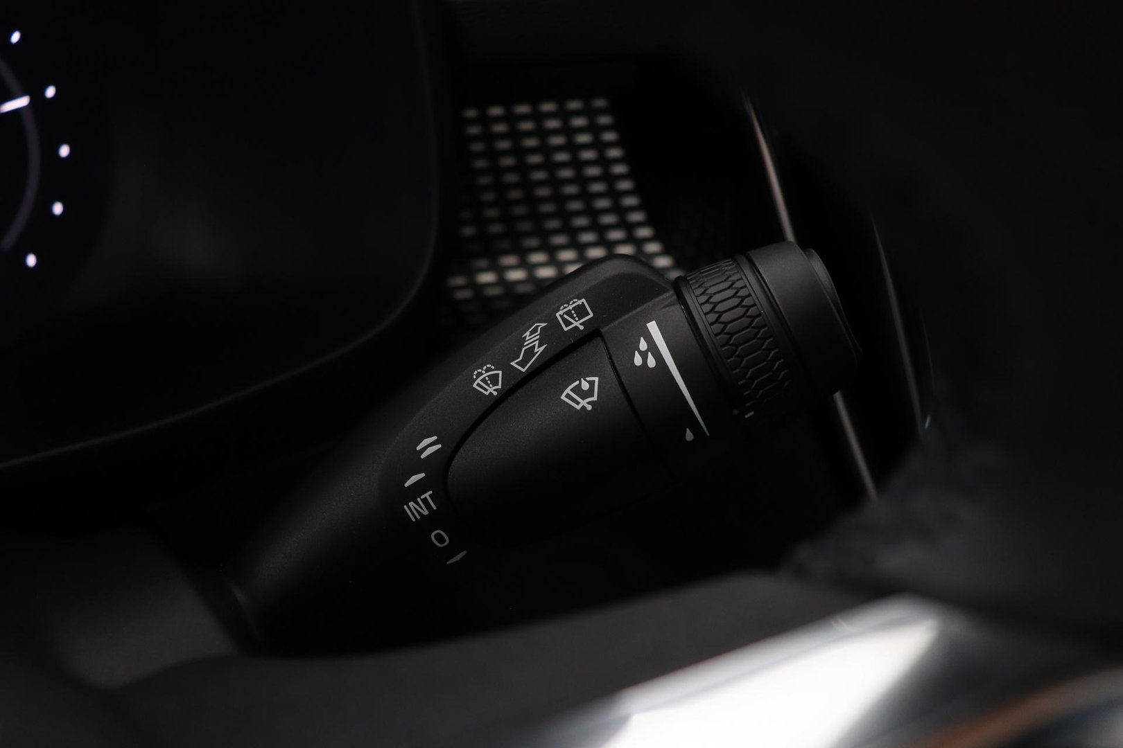 Volvo EX40 Single Motor Extended Range Plus Black Edition | 82 kWh | Harman/Kardon | 360° Camera | Warmtepomp | Memory | Stoel+Stuurverwarming | 20 Inch