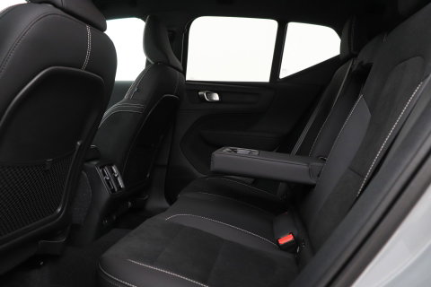 Volvo EX40 Single Motor Extended Range Plus Black Edition | 82 kWh | Harman/Kardon | 360° Camera | Warmtepomp | Memory | Stoel+Stuurverwarming | 20 Inch