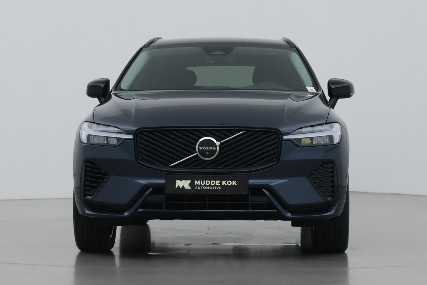 Volvo XC60 T8 Plus Dark | Harman/Kardon | Memory | BLIS | 360° Camera | Stoel+Stuurverwarming | ACC