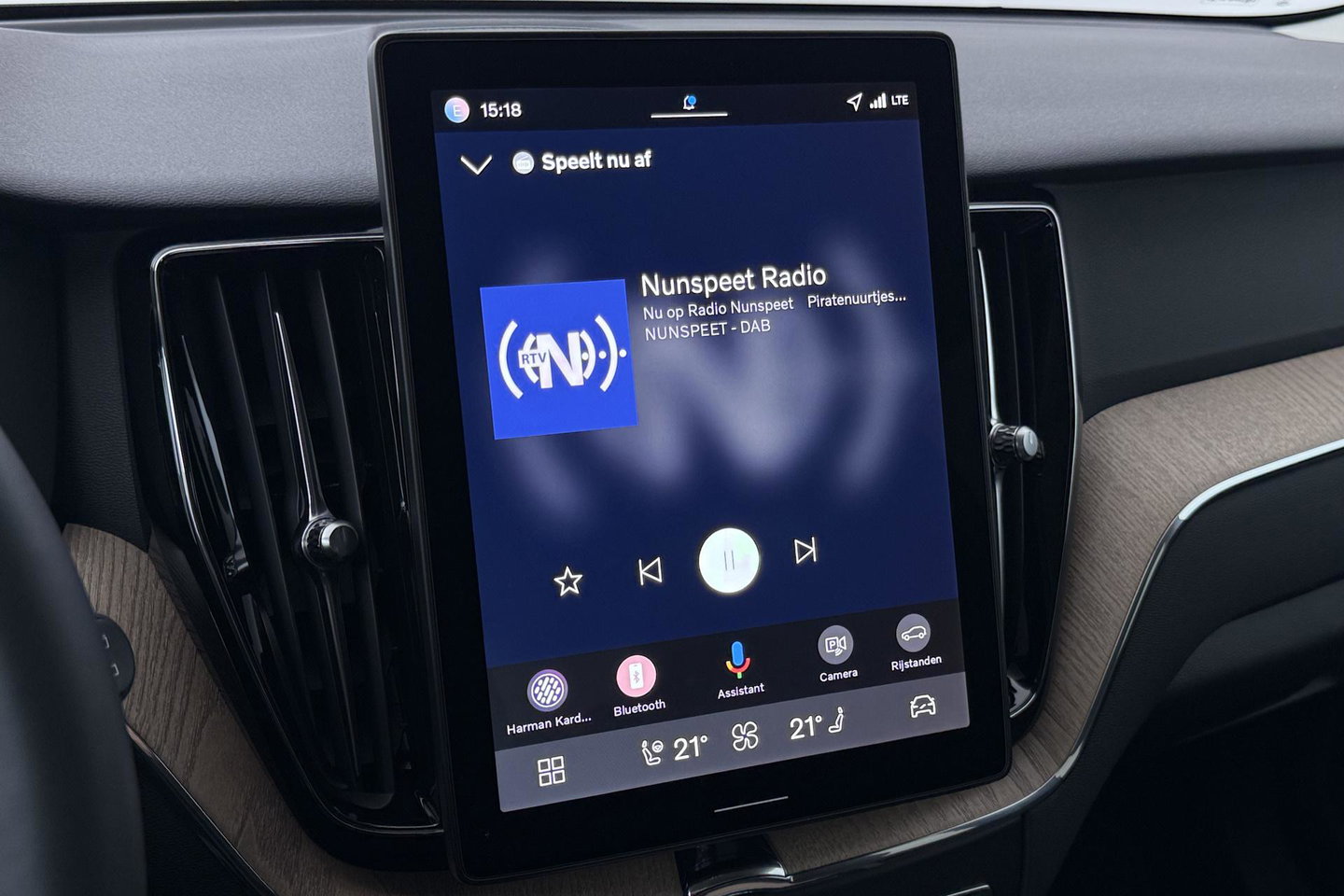 Volvo XC60 T8 Plus Dark | Harman/Kardon | Memory | BLIS | 360° Camera | Stoel+Stuurverwarming | ACC
