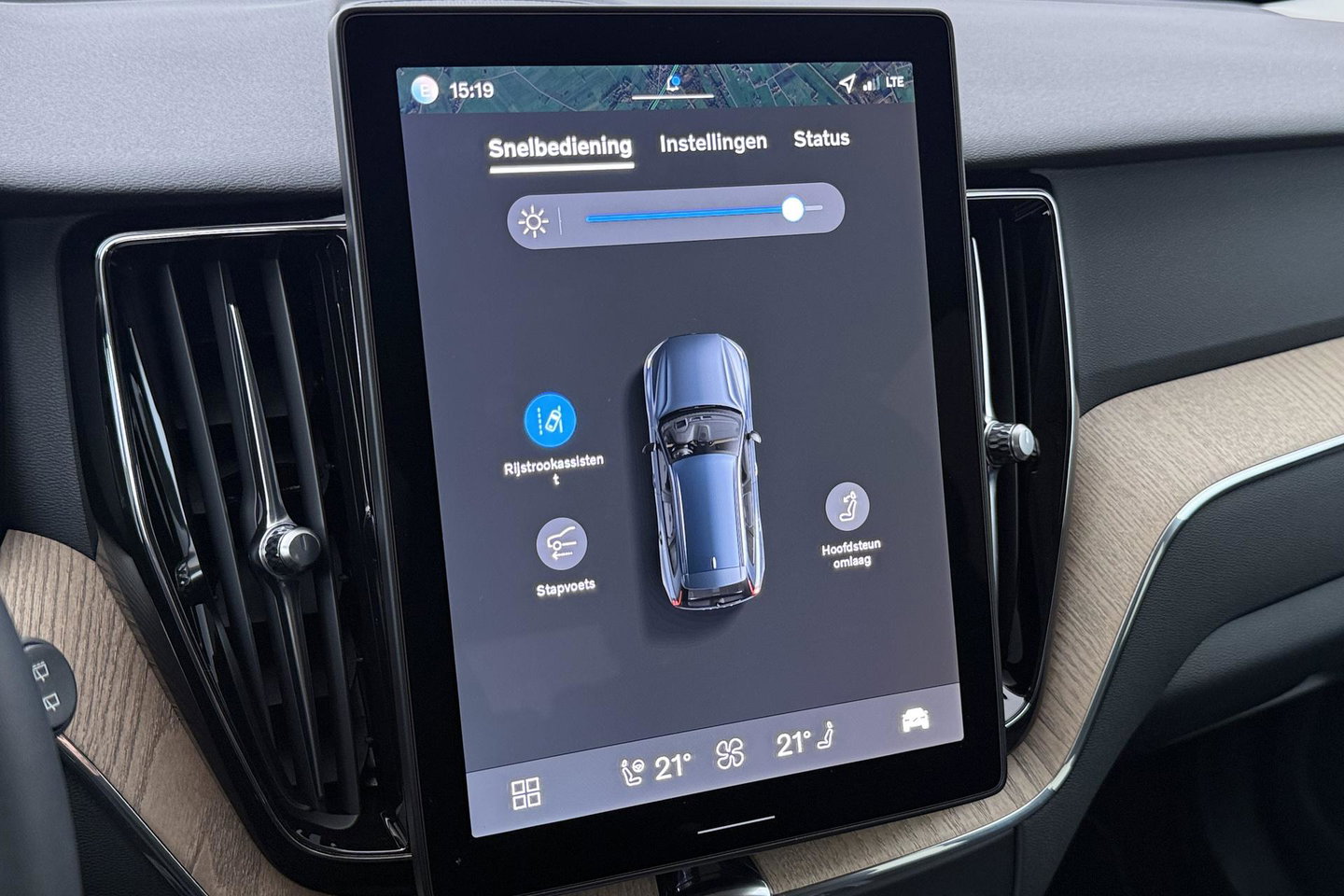 Volvo XC60 T8 Plus Dark | Harman/Kardon | Memory | BLIS | 360° Camera | Stoel+Stuurverwarming | ACC