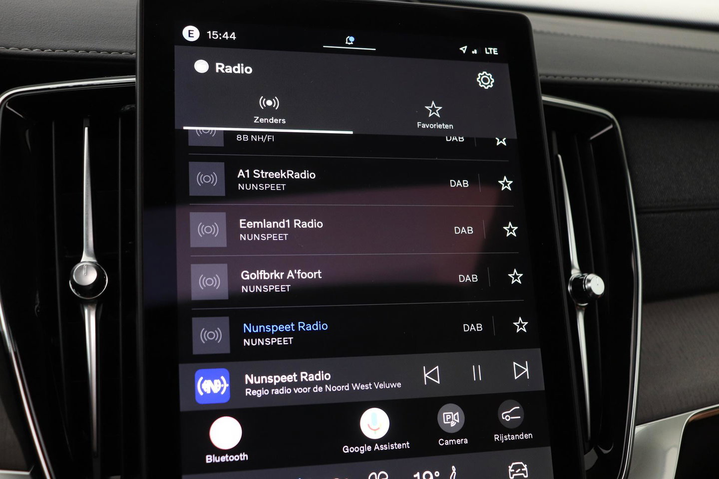 Volvo XC90 T8 Ultra Bright | Bowers&Wilkins | Stoelventilatie | Trekhaak | Panoramadak | 360° Camera | Massage | Head-Up | ACC