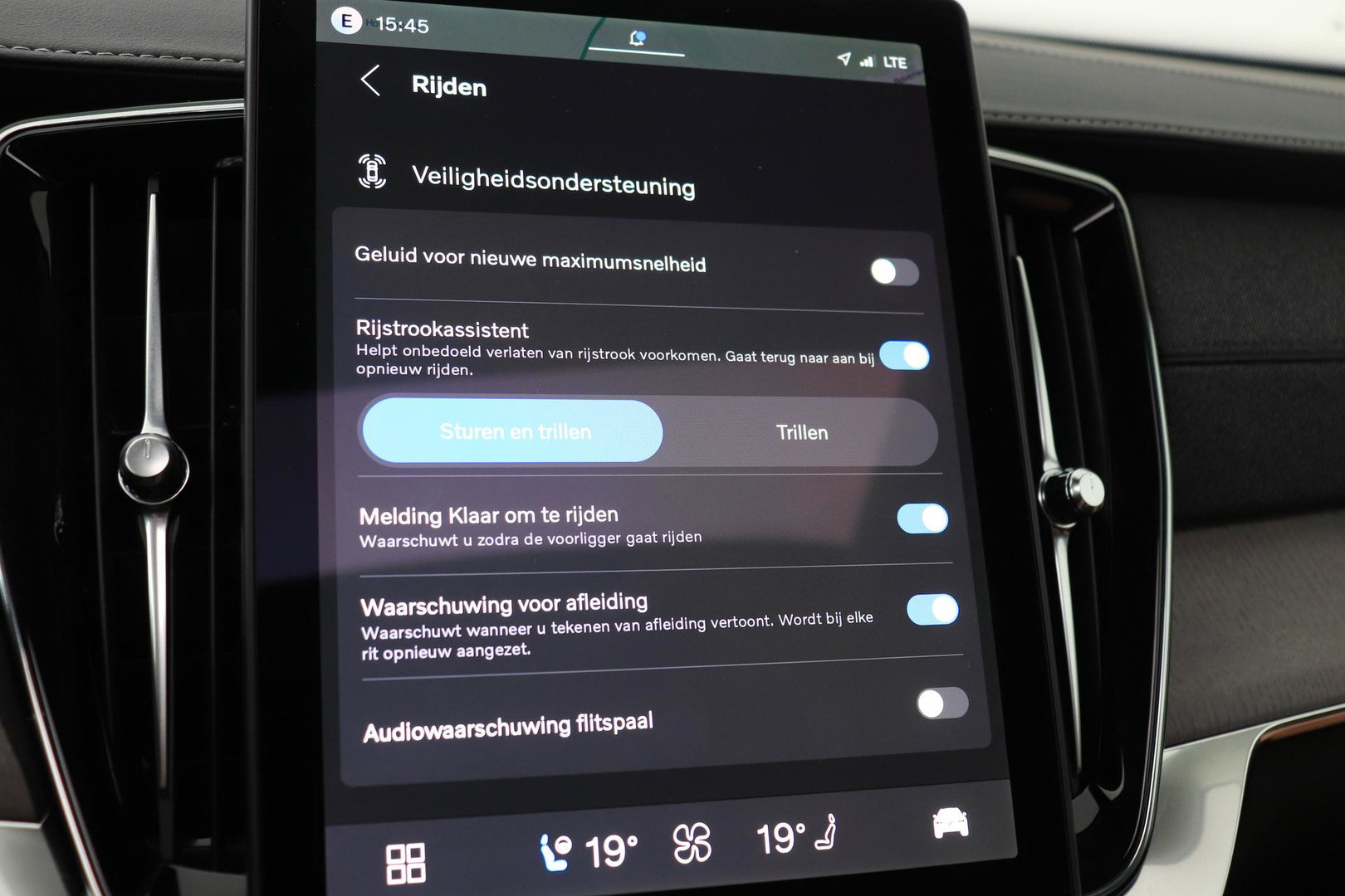 Volvo XC90 T8 Ultra Bright | Bowers&Wilkins | Stoelventilatie | Trekhaak | Panoramadak | 360° Camera | Massage | Head-Up | ACC
