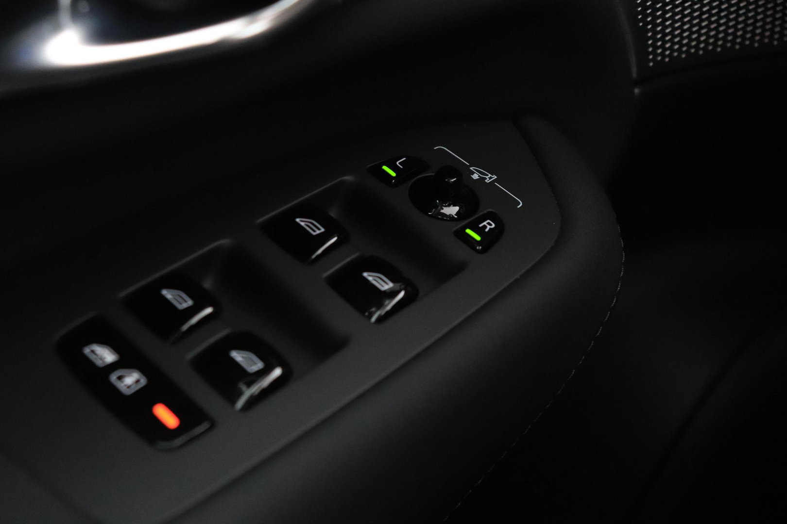 Volvo XC90 T8 Ultra Bright | Bowers&Wilkins | Stoelventilatie | Trekhaak | Panoramadak | 360° Camera | Massage | Head-Up | ACC