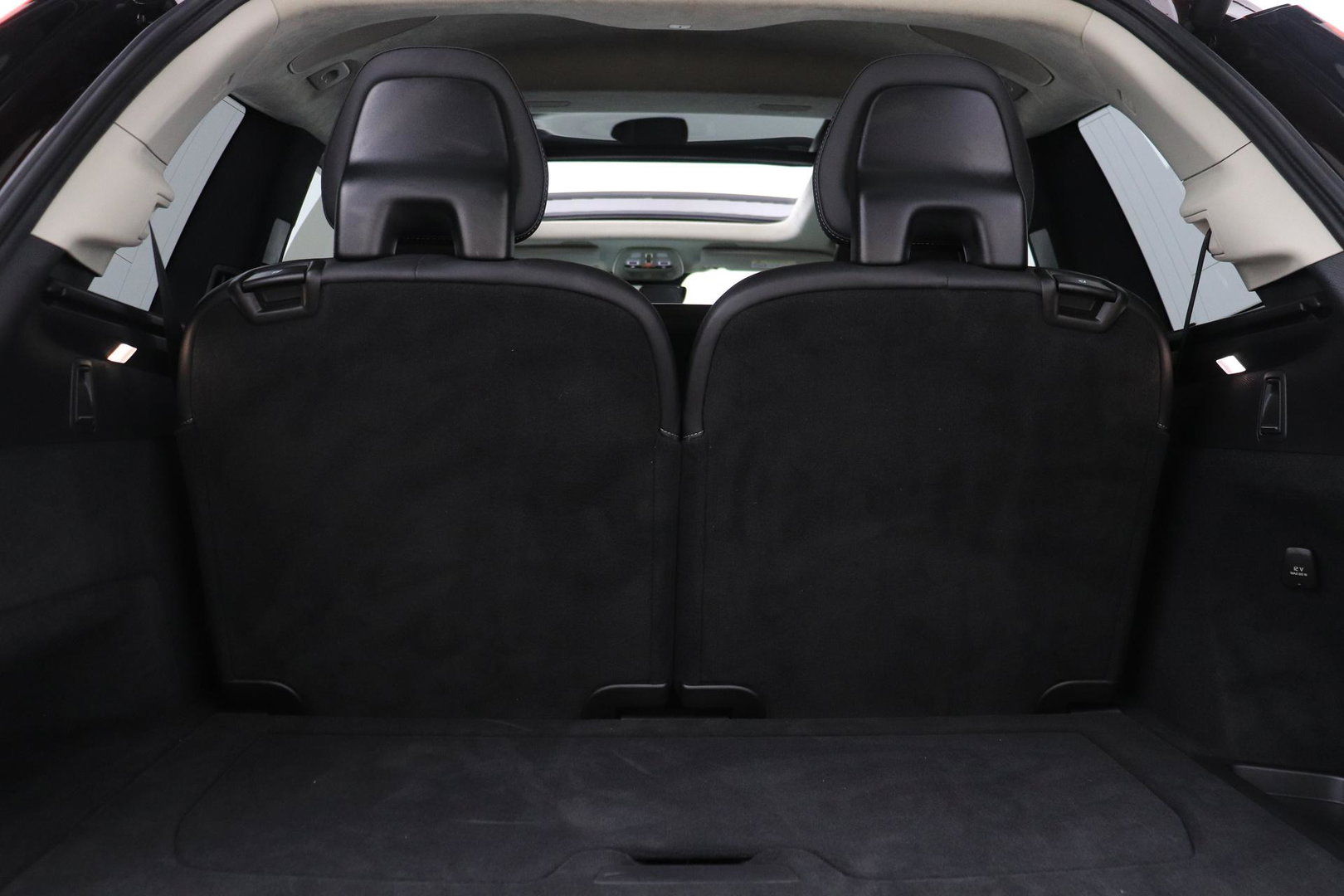 Volvo XC90 T8 Ultra Bright | Bowers&Wilkins | Stoelventilatie | Trekhaak | Panoramadak | 360° Camera | Massage | Head-Up | ACC