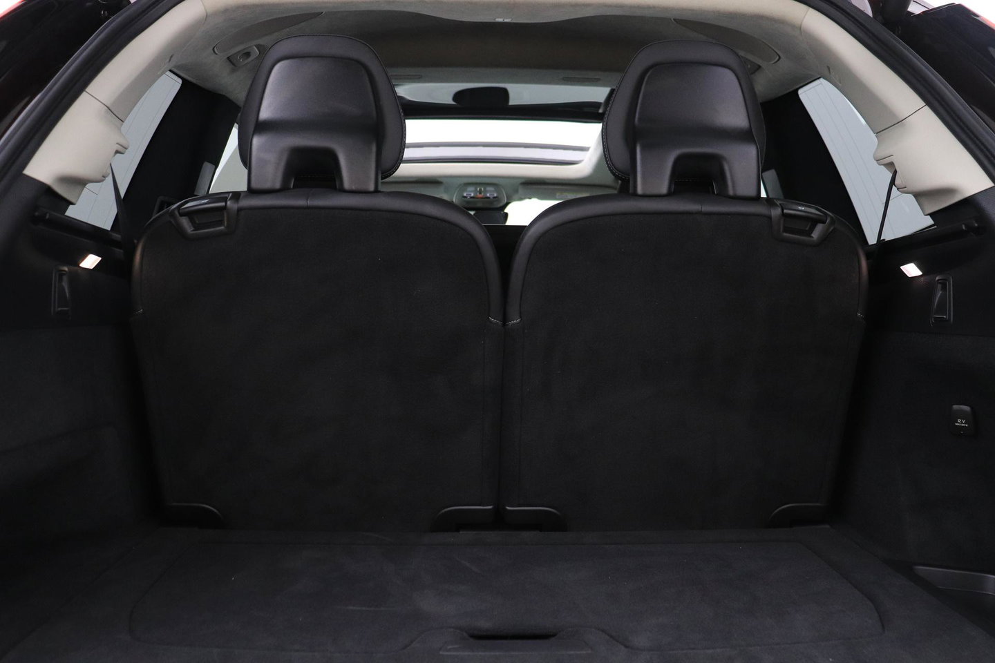Volvo XC90 T8 Ultra Bright | Bowers&Wilkins | Stoelventilatie | Trekhaak | Panoramadak | 360° Camera | Massage | Head-Up | ACC