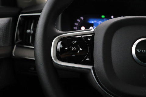 Volvo XC90 T8 Ultra Bright | Bowers&Wilkins | Stoelventilatie | Trekhaak | Panoramadak | 360° Camera | Massage | Head-Up | ACC