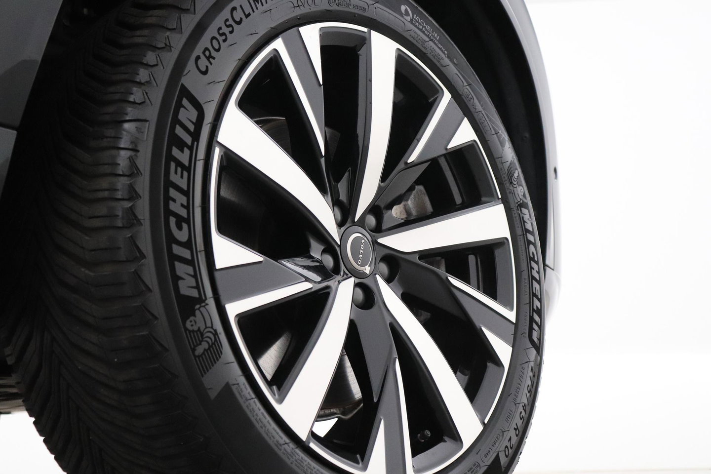 Volvo XC90 T8 Ultra Bright | Bowers&Wilkins | Stoelventilatie | Trekhaak | Panoramadak | 360° Camera | Massage | Head-Up | ACC