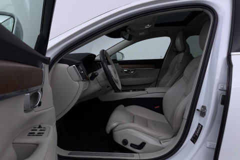 Volvo S90 T8 AWD Inscription | ACC | Schuifdak | Trekhaak | BLIS | Standkachel | Camera | Stoel+Stuurverwarming | 19 Inch