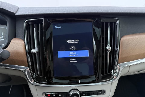 Volvo S90 T8 AWD Inscription | ACC | Schuifdak | Trekhaak | BLIS | Standkachel | Camera | Stoel+Stuurverwarming | 19 Inch