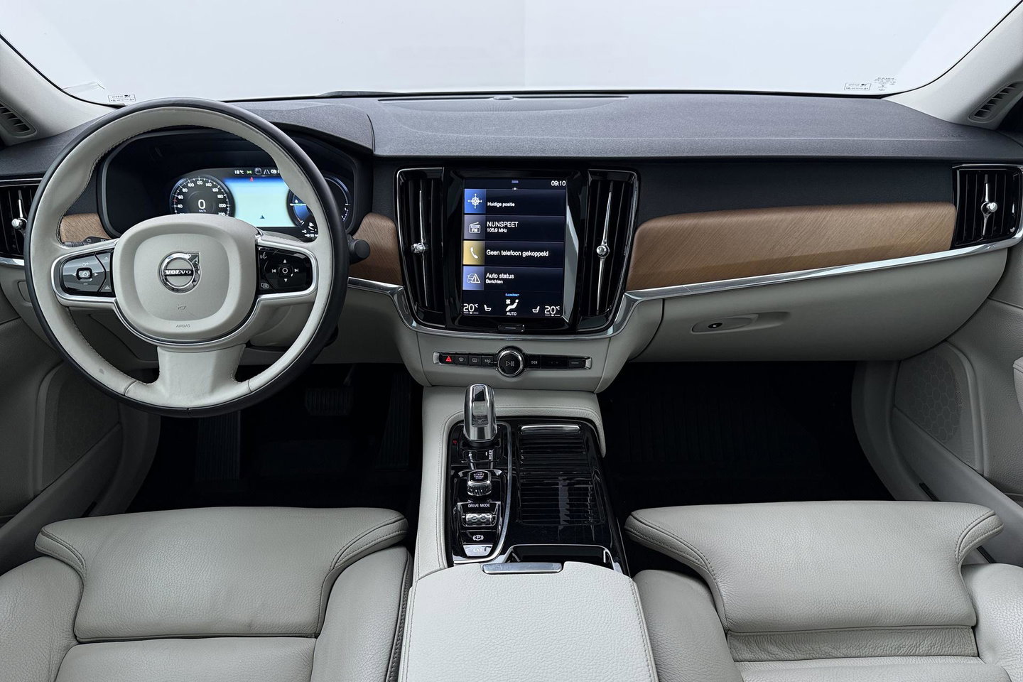 Volvo S90 T8 AWD Inscription | ACC | Schuifdak | Trekhaak | BLIS | Standkachel | Camera | Stoel+Stuurverwarming | 19 Inch