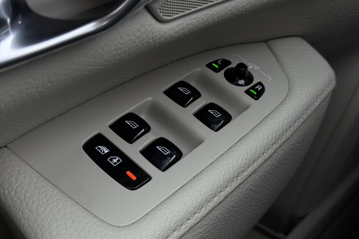 Volvo S90 T8 AWD Inscription | ACC | Schuifdak | Trekhaak | BLIS | Standkachel | Camera | Stoel+Stuurverwarming | 19 Inch
