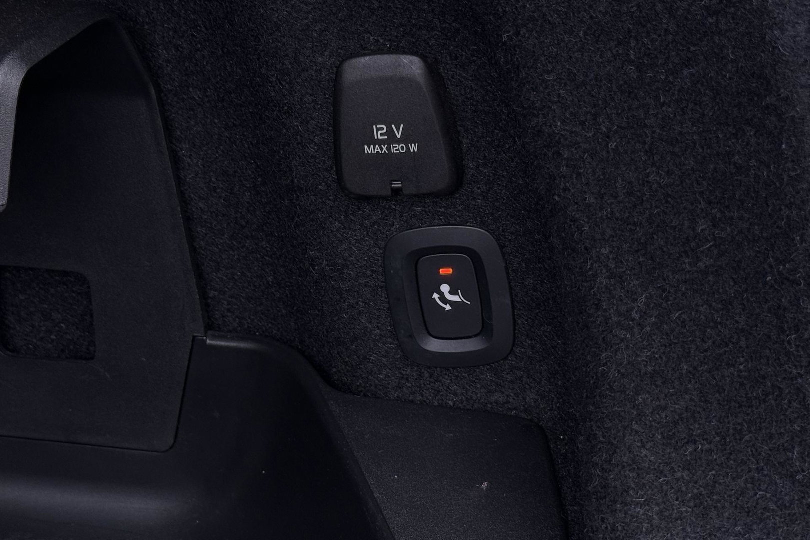 Volvo S90 T8 AWD Inscription | ACC | Schuifdak | Trekhaak | BLIS | Standkachel | Camera | Stoel+Stuurverwarming | 19 Inch