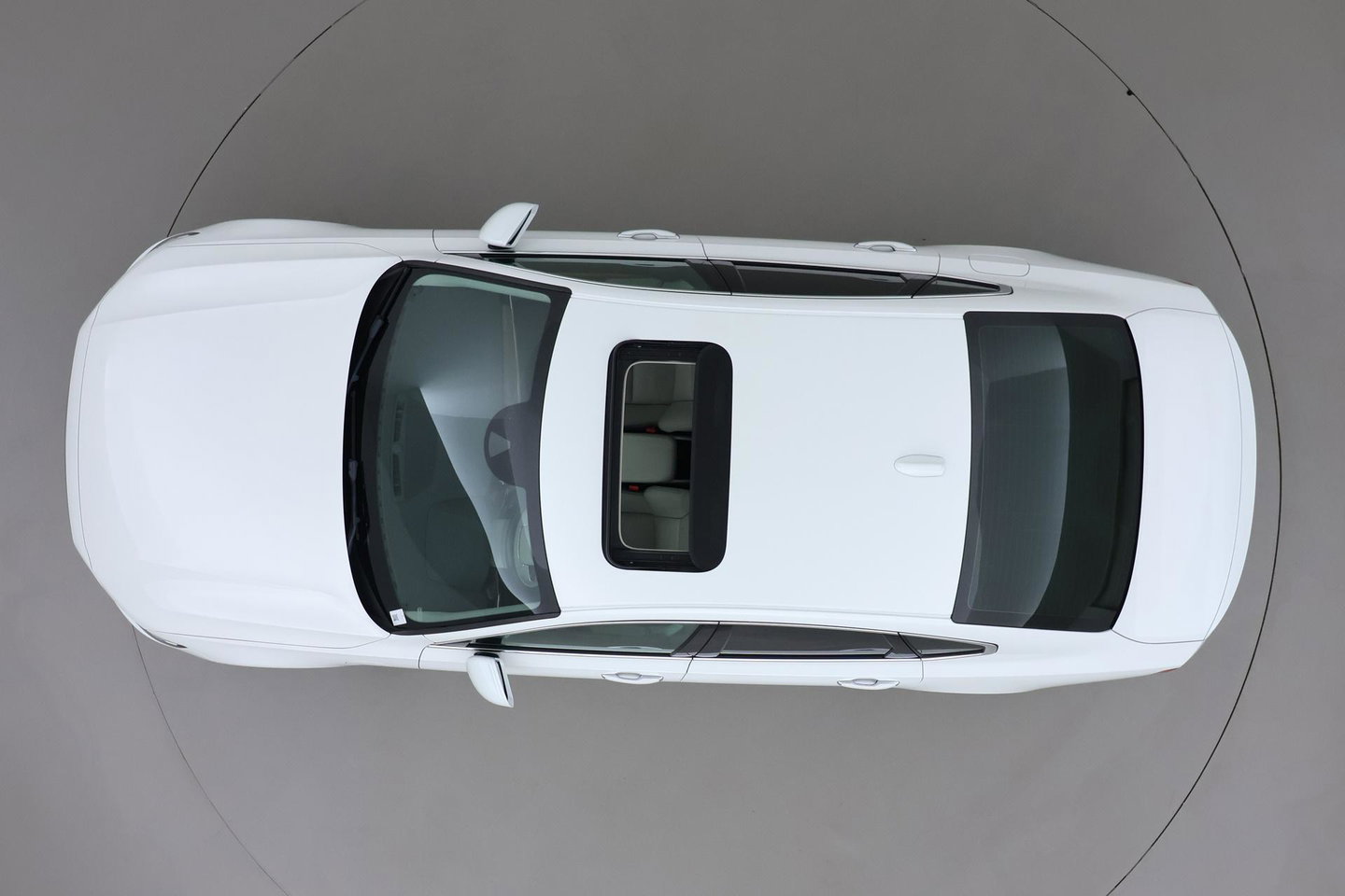 Volvo S90 T8 AWD Inscription | ACC | Schuifdak | Trekhaak | BLIS | Standkachel | Camera | Stoel+Stuurverwarming | 19 Inch