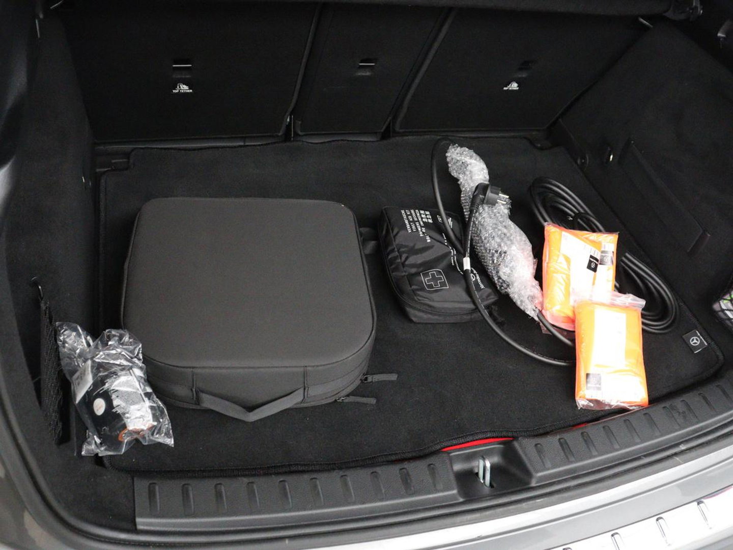 Mercedes-Benz GLA 250 e Luxury Line | SOH 92,9% | Half leder | Memory | Stoelverwarming | Adaptive cruise | Sfeerverlichting | Carplay | Camera | Park assist | Elektrische achterklep | Keyless