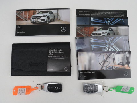 Mercedes-Benz GLA 250 e Luxury Line | SOH 92,9% | Half leder | Memory | Stoelverwarming | Adaptive cruise | Sfeerverlichting | Carplay | Camera | Park assist | Elektrische achterklep | Keyless