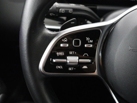 Mercedes-Benz GLA 250 e Luxury Line | SOH 92,9% | Half leder | Memory | Stoelverwarming | Adaptive cruise | Sfeerverlichting | Carplay | Camera | Park assist | Elektrische achterklep | Keyless
