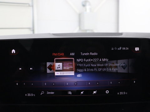 Mercedes-Benz GLA 250 e Luxury Line | SOH 92,9% | Half leder | Memory | Stoelverwarming | Adaptive cruise | Sfeerverlichting | Carplay | Camera | Park assist | Elektrische achterklep | Keyless