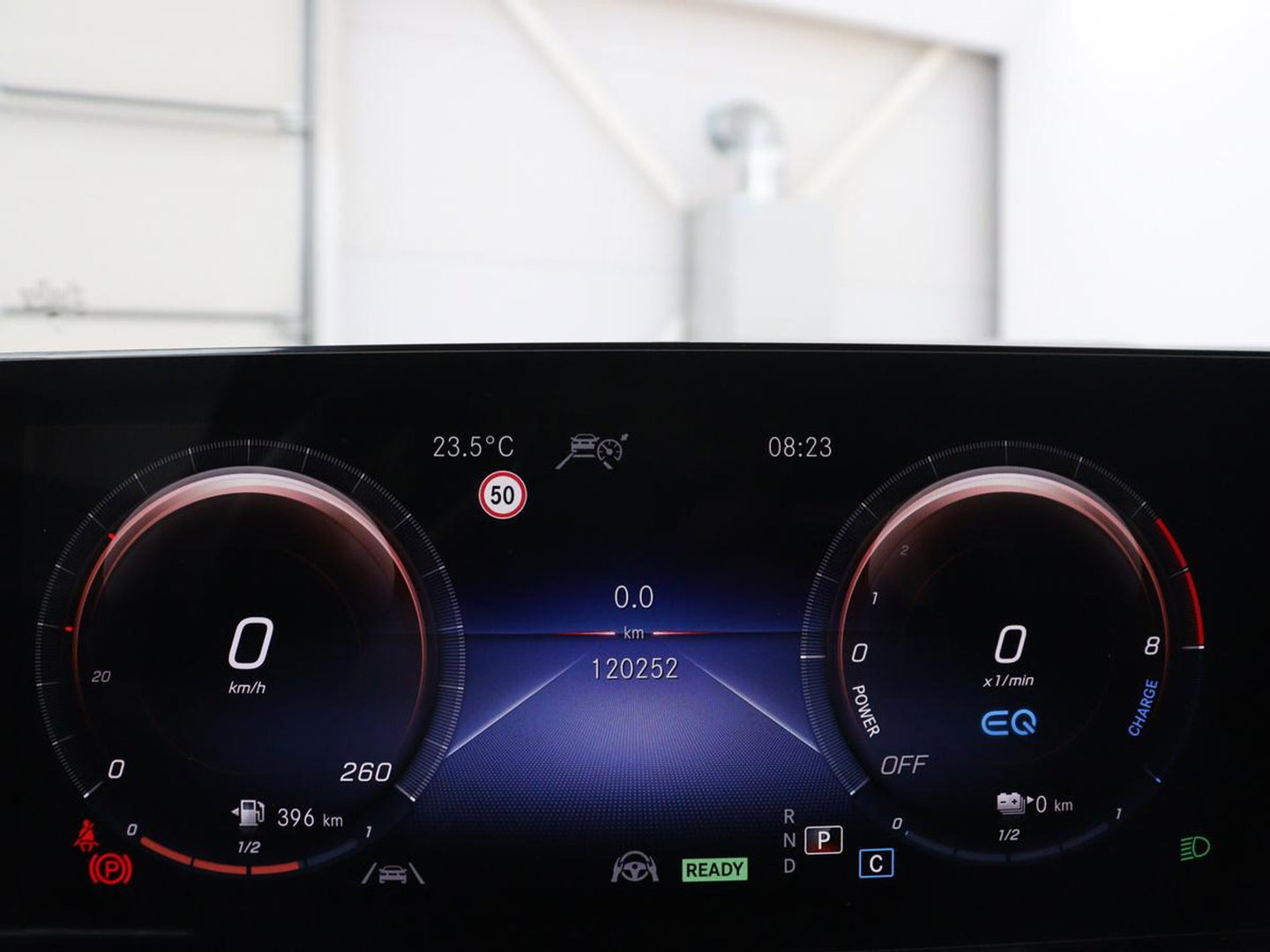 Mercedes-Benz GLA 250 e Luxury Line | SOH 92,9% | Half leder | Memory | Stoelverwarming | Adaptive cruise | Sfeerverlichting | Carplay | Camera | Park assist | Elektrische achterklep | Keyless